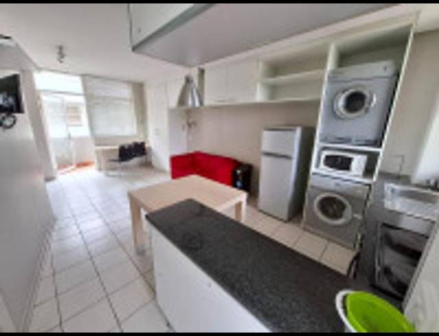 2 BEDROOM APARTMENT FOR SALE IN HILLCREST